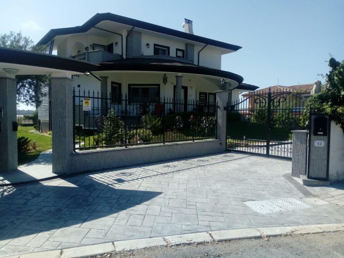 Appartamento In Seminterrato Zannone Sabaudia Dış mekan fotoğraf